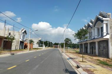 Cần bán gấp lô đất nằm ngay trung tâm hành chính huyện Bau` Bang`