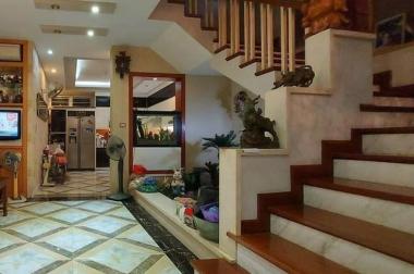 Bán Nhà Mặt phố Linh Lang - Lô góc - 95m - Kinh doanh đa dạng, 28 tỷ.