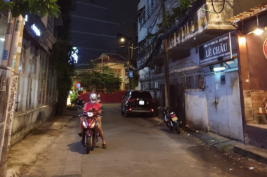 Bán Mới 2 tầng BTCT! Hoàng Hoa Thám, P.7, BT 52m2 giá 5,2 tỷ TL