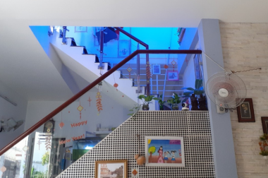 Bán Mới 2 tầng BTCT! Hoàng Hoa Thám, P.7, BT 52m2 giá 5,2 tỷ TL
