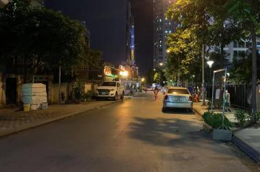 Bán Đất Phân Lô 136 Hồ Tùng Mậu. 60m2. MT: 5.46m.Lô Góc, ô tô, gần Goldmark City.