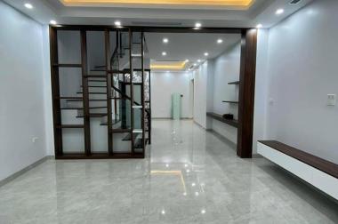 Bán nhà Quận Thanh Xuân, 55m2, nhà đẹp, gần phố, kinh doanh đỉnh, giá 6 tỷ, L/h 0328251386