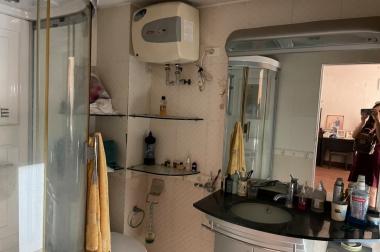 Chính chủ bán nhà ngõ 540 Nguyễn Văn Cừ ô tô tránh, 73m2, MT: 6.7m, SĐCC, 11.8 tỷ