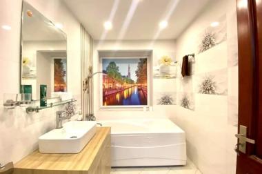 Cầu Diễn- 36m2- Dân Xây- Ngõ Nông Sát Phố- nhỉnh 5 tỉ