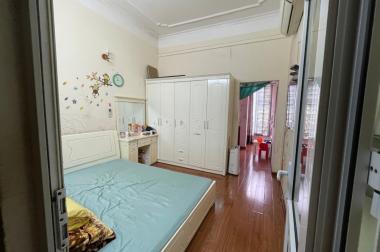 Bán gấp nhà Phố Quần Ngựa – Văn Cao, DT 60m x 5 tầng, giá 12.5 tỷ, ô tô