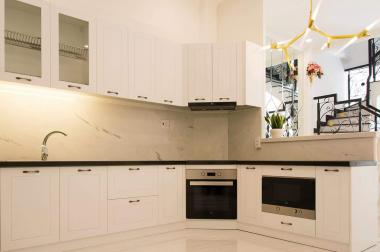 Giá sốc! HXH Võ Văn Tần - Quận 3, giá chỉ 14 tỷ. DT: 74m2, KC: 4 tầng