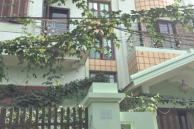 Chính chủ cho thuê nhà biệt thự mini ngõ 293 Ngọc Thụy, Long Biên