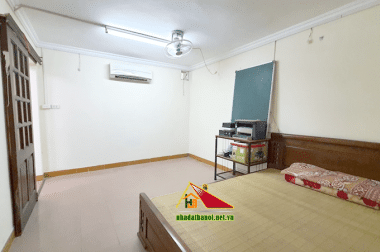 Chính chủ bán nhà tầng 1 tập thể ngõ Thịnh Hào 1, Tôn Đức Thắng, Đống Đa