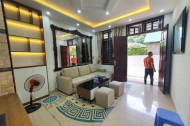 Bán nhà, Thạch Bán Long Biên, ô tô đỗ cửa, 100m ra đường 5 , 40m2, 4 tầng, 3.45 tỷ