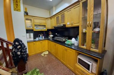 Phố vip quận Hai Bà Trưng, 56m2 * 5T, nhỉnh 5 tỷ, gần phố, ngõ xe tải, nhà đẹp ở ngay