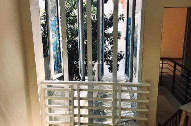 1 TỶ 6 có nhà Ngõ Quỳnh Hai Bà Trưng: 72m2 sân chung, S=53m2 xây 2 tầng, 6 PN. LH gấp: 0936354564