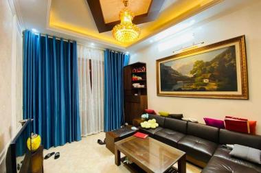  Nhà đẹp Đường Láng, gần phố, 43m2, 5 tầng, 5 ngủ, giá chỉ 6.5 tỷ.