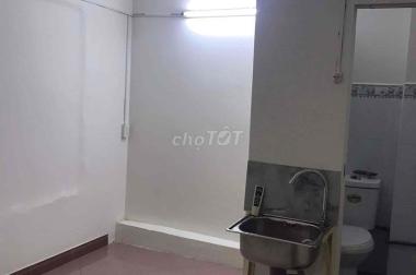 Chính chủ cho thuê nhà hẻm 184 Nguyễn Xí phường 26 quận bình Thạnh , TPHCM