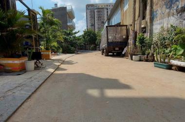Bán lô đất, cách Ngã 4 Thủ Đức 500m.dt 67m2 giá 5,7 tỷ  