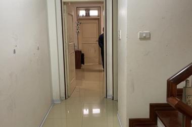 Bán nhà riêng phố Chùa hà, Quận Cầu giấy, 5 tầng, 45m2, ngõ nông