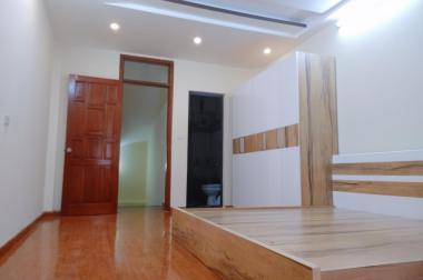            Bán nha Hoàng Mai, Đền Lừ 43m2, MT 4m giá 3 tỷ 7 (có thương lượng)