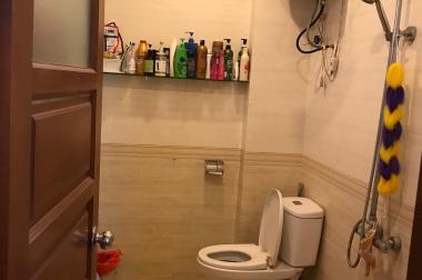 BÁN NHÀ LẠC LONG QUÂN. GẦN PHỐ. 10M Ô TÔ QUAY ĐẦU. DT 38M. 5 TẦNG. MT 3,5M. 4,85 TỶ