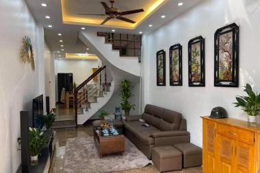 Bán nhà Mỹ Đình 50m 5T mặt tiền 4m. Gần ô tô, tặng nội thất. Giá 4 tỷ 0975626023