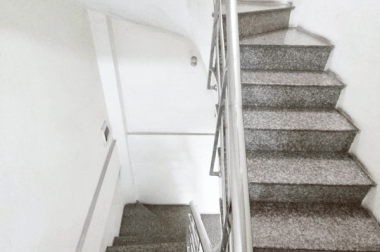 Chính chủ bán nhà lô góc 20m ra mặt phố Đội Cấn, Quận Ba Đình