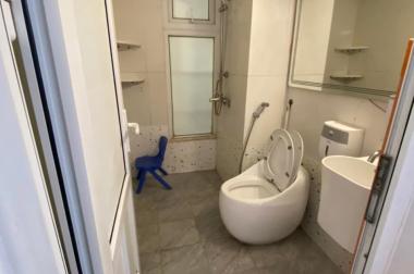 Cần bán CH tập thể Láng Hạ (tầng 2) giá 2,39 tỷ, 105m2. Ở luôn