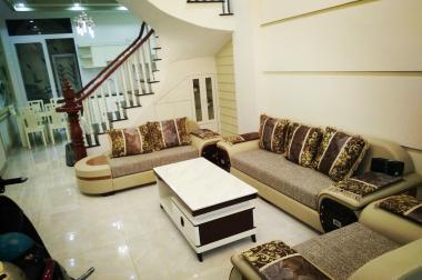 Cho thuê nhà 1 trệt 3 lầu đường Đồ Chiểu P1 VT, đầy đủ nội thất