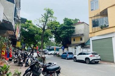 Tôi chính chủ sổ đỏ cần bán nhà tại Ngọc Lâm, Long Biên, Hà Nội