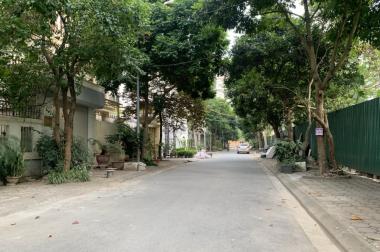 Bán gấp căn biệt thự khu đô thị Sài Đồng, Lô góc, view vườn hoa hiếm bán