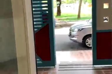 Bán nhà mới 12.9 tỷ, 5x20m 4 tấm, mặt tiền đường số 25