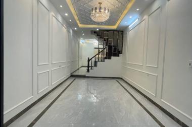 Hiếm : Phân Lô Phố Nguyễn Chánh - Cầu Giấy - Thang Máy - Kinh Doanh 52m2 7 tầng chỉ 12.7 tỷ