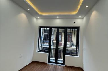 Hiếm : Phân Lô Phố Nguyễn Chánh - Cầu Giấy - Thang Máy - Kinh Doanh 52m2 7 tầng chỉ 12.7 tỷ