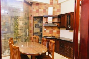 Bán Nhà PL Nguyên Hồng - Đống Đa Kinh Doanh - Ô tô tránh 62m2 giá 17.9 tỷ.