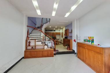 Bán nhà Lê Quang Đạo Nam Từ Liêm phân lô- oto đỗ cửa- kinh doanh 45m2 mt4m 4,5 tỷ .