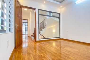 Bán nhà đẹp 35m2 5 tầng MT 5m nhỉnh 4tỷ siêu rẻ cắt lỗ ngõ 279 Đội Cấn Ba Đình (2)