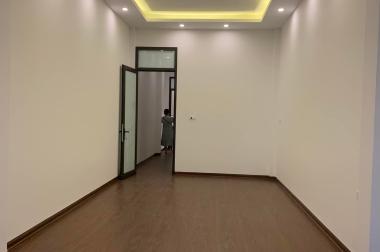 Bán Nhà Đường Lý Sơn, Phường Ngọc Thụy, Long Biên 72m2, 4T, giá 8,8 tỷ (có sân để ô tô)