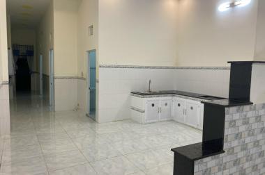 Cần tiền gấp nên tôi muốn bán lô đất và căn nhà ở bd hiện đang cho thuê kinh doanh giá cả đầu tư