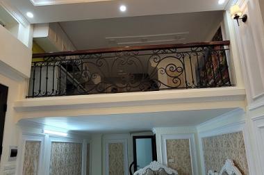 Bán nhà lô góc kinh doanh NgọcLâm,Long Biên 7,1tỷ