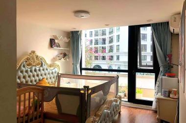Chính chủ gửi bán căn hộ Duplex Royal City. DT 180m². Tặng lại nội thất hoàng gia. Giá nhỉnh 8 tỷ có thương lượng