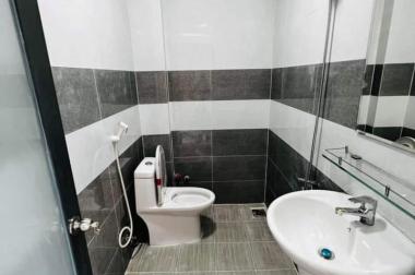Bán biệt thự hẻm 1764 Lê Văn Lương, dt 8 x 11m, 4 tầng, st, 4 pn, 5wc, giá 5,8 tỷ.