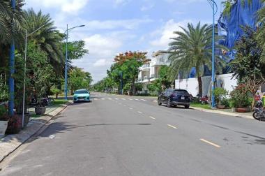 Nhà Melosa Garden phú hữu diện tích 125m đúc 3 tầng trục chính, khu compound