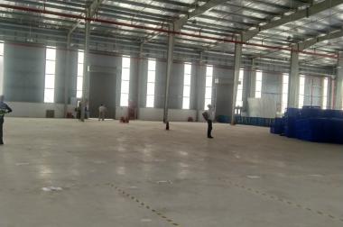 Chính chủ cho thuê 2500m2 kho tiêu chuẩn trong KCN Hà Nội Đài Tư quận Long Biên, Hà Nội