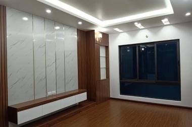 Nhà Quan Nhân Cầu Giấy phân lô-oto đỗ cửa- ngõ thông 45m2 mt5m 4T 9 tỷ .