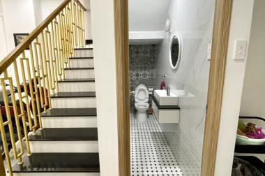 Chính chủ bán nhà Hoàng Diệu 2, Hẻm xe hơi, DT 160m2 - 7.9 Tỷ GỌI 0962725123