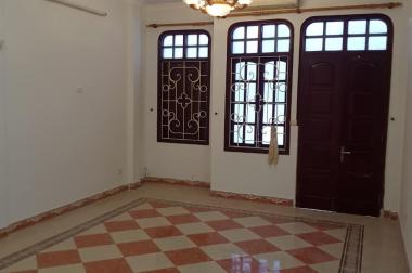 Bán Nhà Phân Lô Trần Duy Hưng - Cầu Giấy - Gara Ô Tô DT 59m2 4 tầng Giá 12 tỷ.
