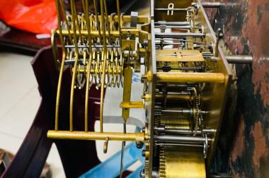 Đồng Hồ treo tường mang thương hiệu Vedette