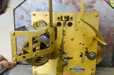 Đồng Hồ treo tường mang thương hiệu Vedette