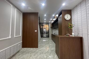 Nhà mới 55m2 x 5T, Phố Bồ Đề quận Long Biên Ô tô 4 chỗ đỗ cửa, Ngõ thông kinh doanh 6 tỷ2