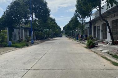 CHÍNH CHỦ CẦN BÁN ĐẤT 300M VÀ CĂN NHÀ TRỌ NGAY CHỢ, KCN BD, GIÁ ĐẦU TƯ AI CÓ NHU CẦU LH:039.221.3445