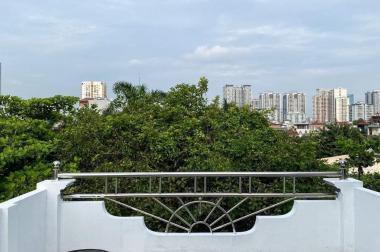 Chuyển công tác, bán gấp nhà Cầu Diễn, 4t, 70m, gara, kd, ô tô tránh, 11.65 tỷ, 0974687037