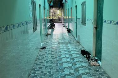 kinh doanh nhà hàng trên sài gòn thiếu vốn nên bán 16 phòng trọ và 600m2 đất chỉ 800tr