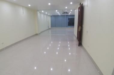 Cho thuê nhà Hoàng Quốc Việt, 140m2, 7 tầng làm văn phòng